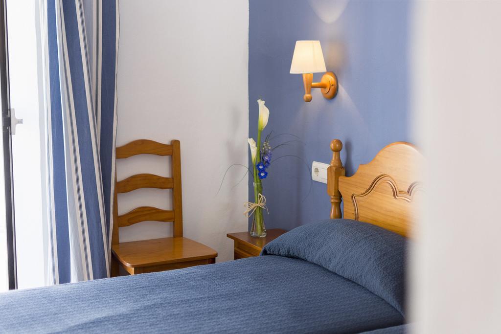 Hostal Mena Nerja Ngoại thất bức ảnh